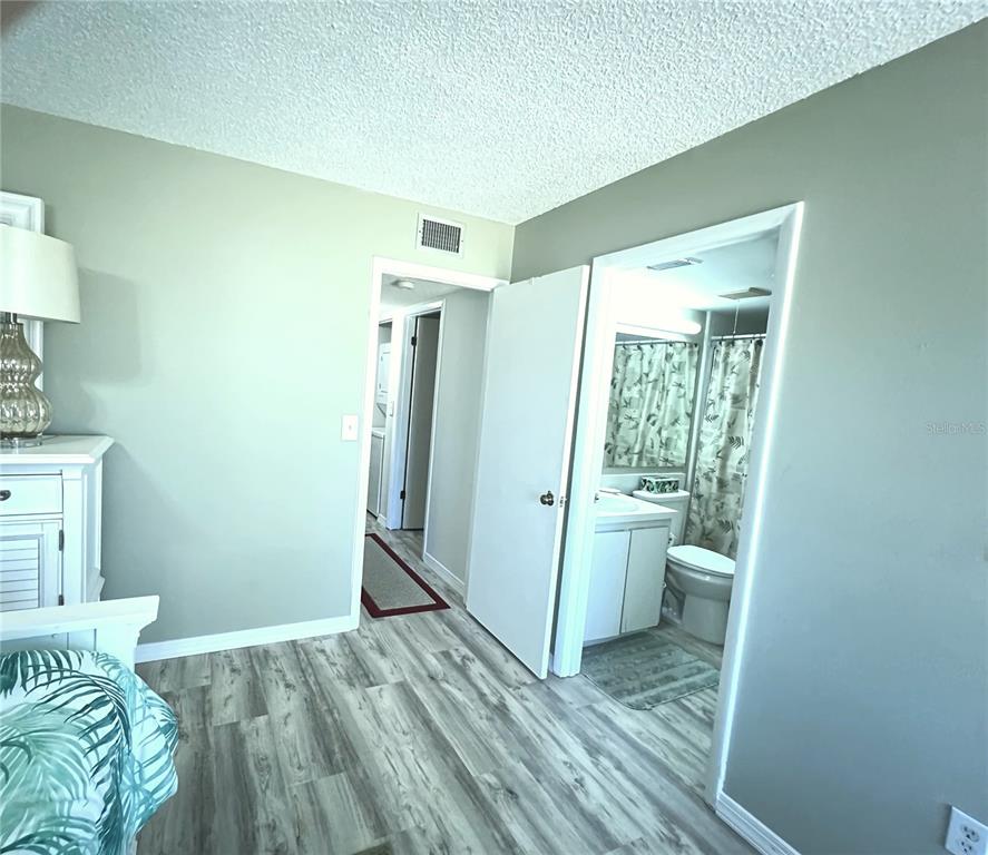 2655 Pine Ridge Way North, Unit B1 Palm Harbor, FL 34684 - Photo 33 of 40