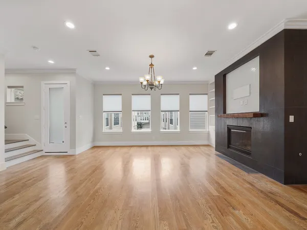 $3,600 | 1512 Thompson Street, Unit 2, Houston, TX 77007