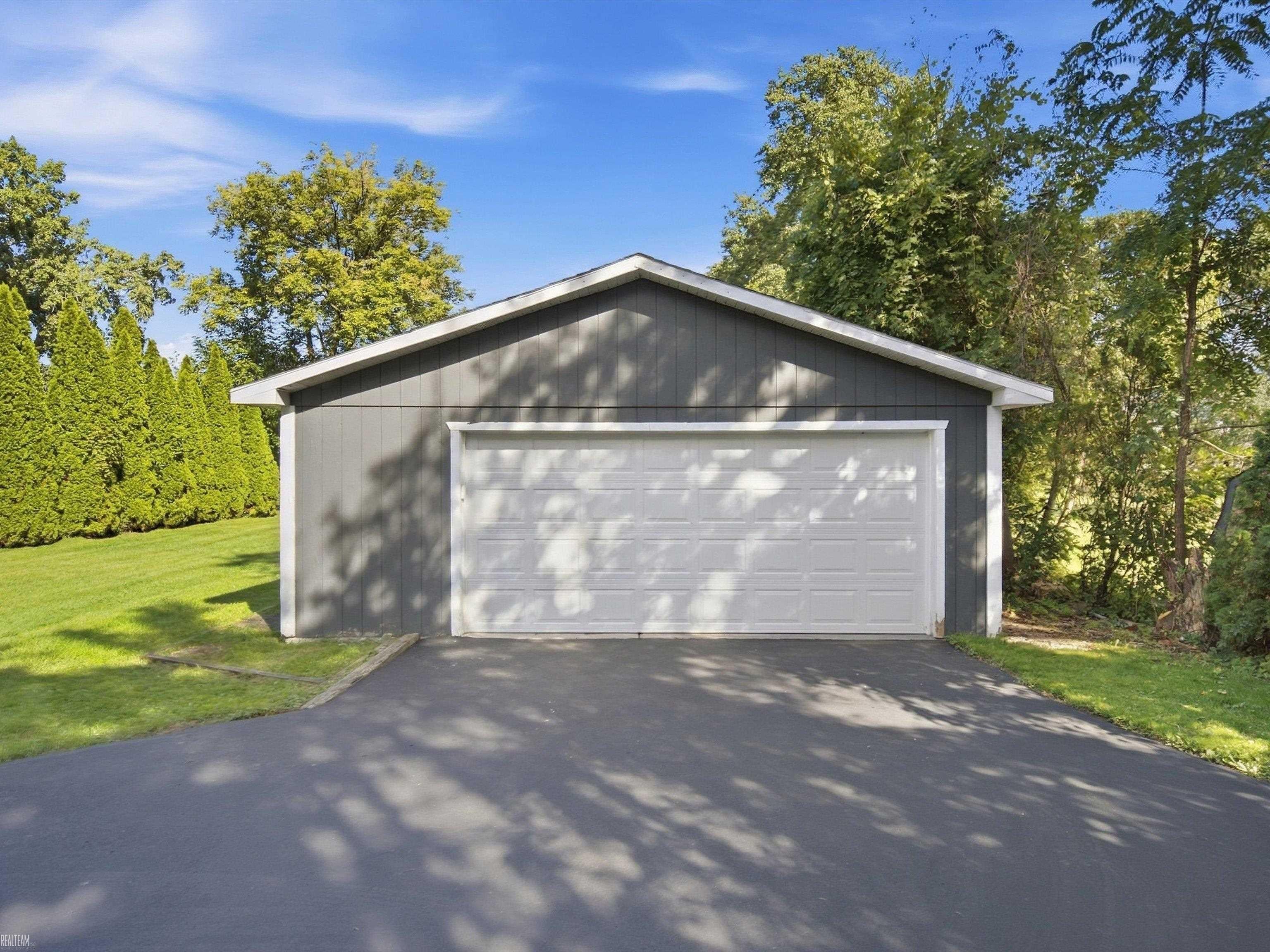 2789 Hickory Lawn Road Rochester Hills, MI 48307 - Photo 24 of 34 Gallery Image 24