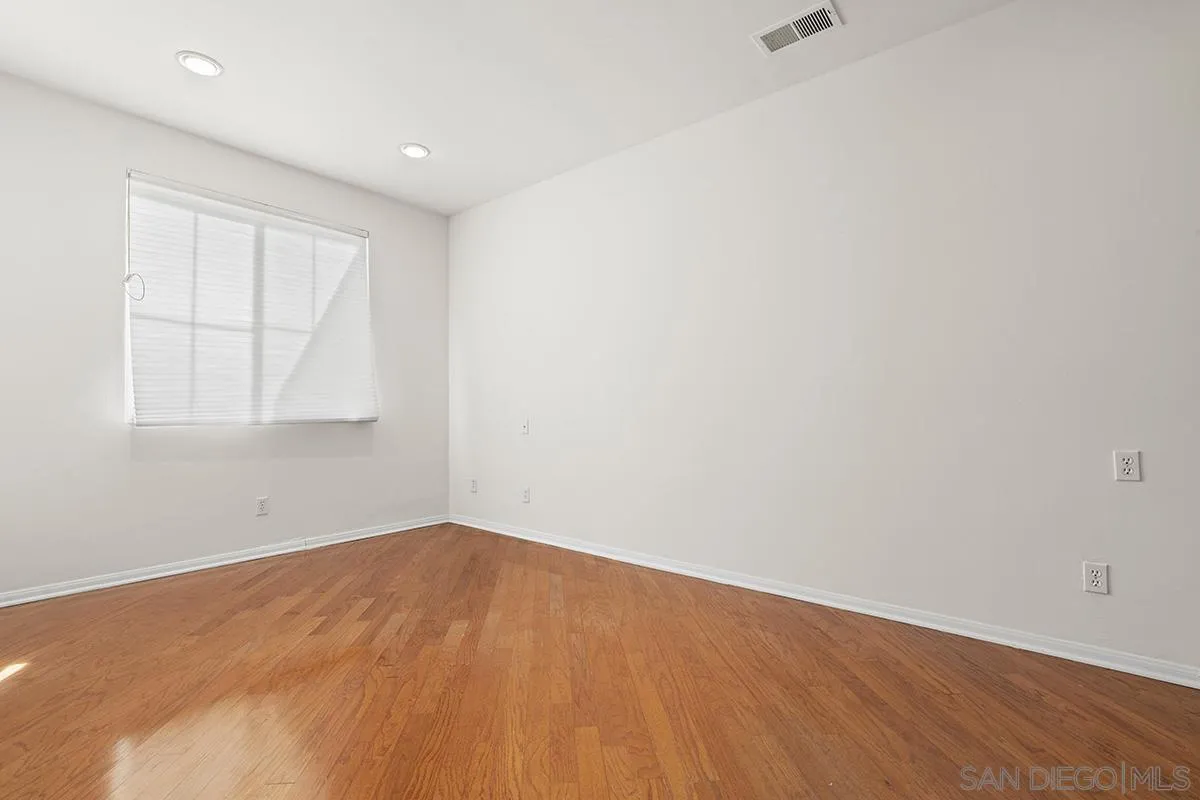 987 Palencia Court Chula Vista, CA 91910 - Photo 43 of 70 an empty room with a window