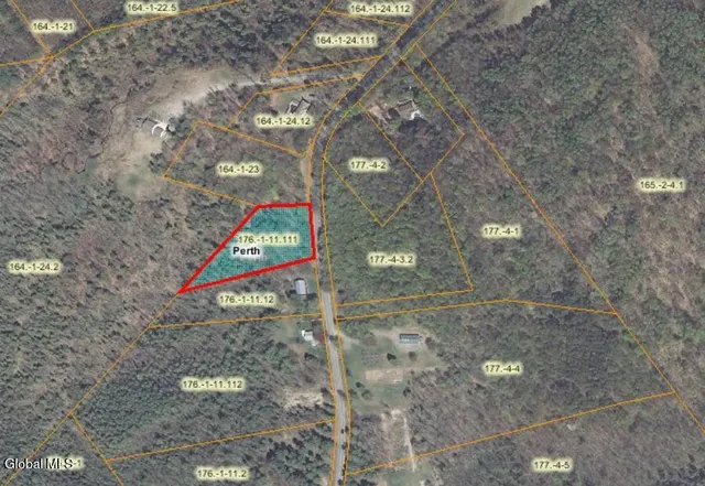 $99,900 | 450 Sacandaga Road, Perth, NY 12095