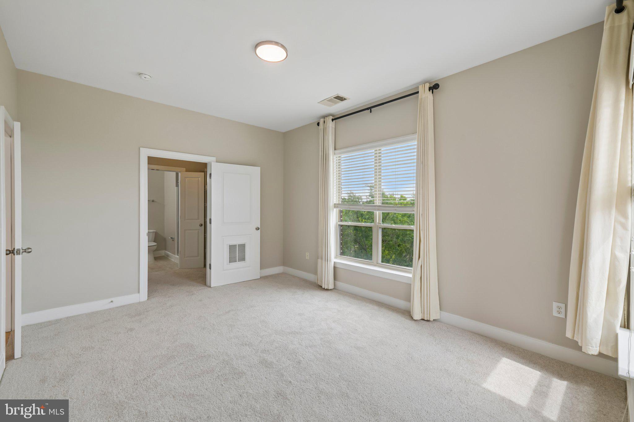 4703 Old Soper Road, Unit 545 Suitland, MD 20746 - Photo 39 of 44