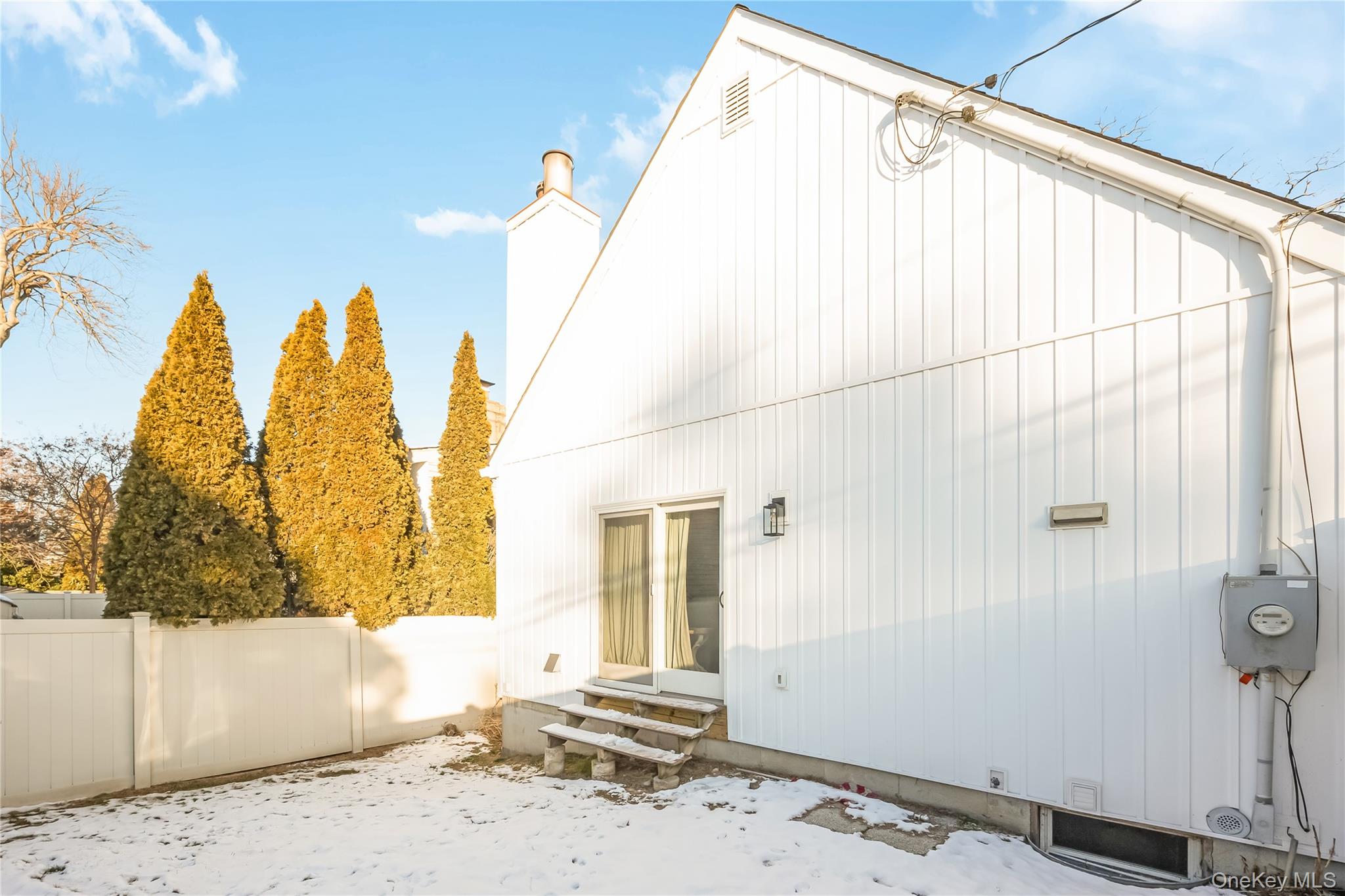 2 Martin Place Northport, NY 11768 - Photo 4 of 24 a bathroom with a bathtub and shower