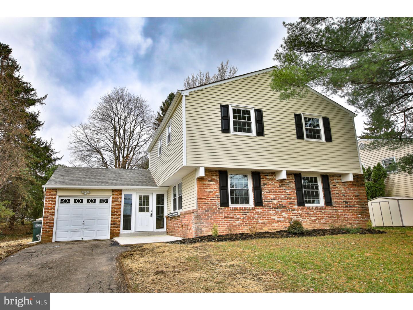 416 Hogeland Road Southampton, PA 18966 - Photo 1 of 23 Gallery Image 1