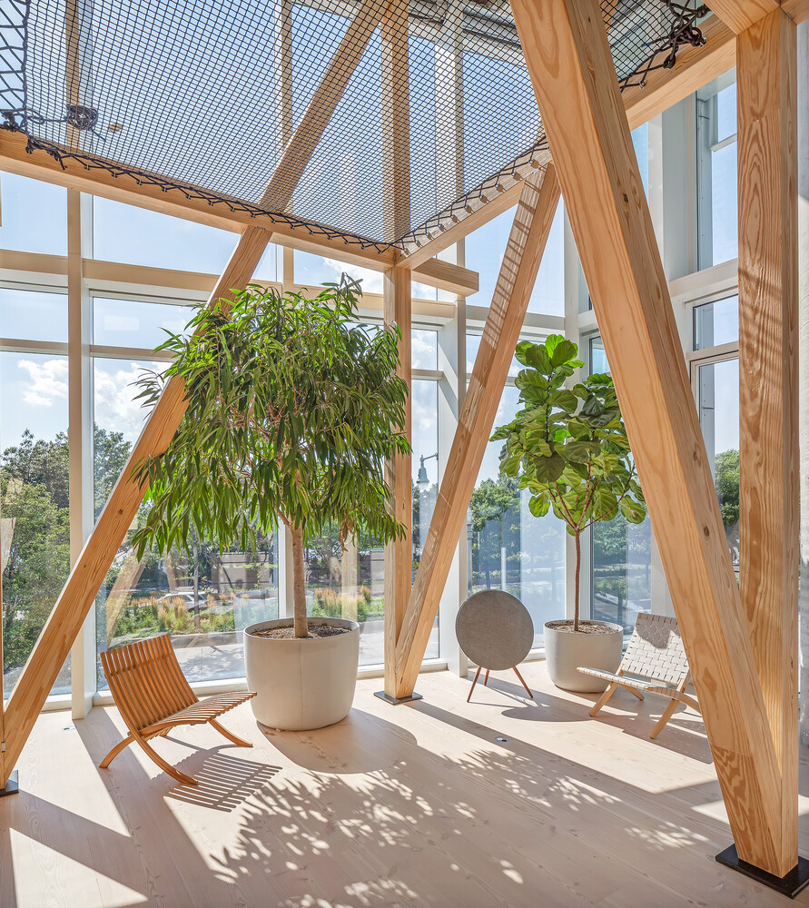 165 Charles Street, Unit 1 Manhattan, NY 10014 - Photo 3 of 17