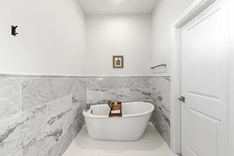 $639,900 | 734 Yale Street, Unit A, Houston, TX 77007