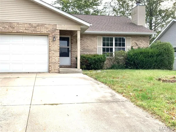 $1,250 | 117 Twin Oaks Drive, Shiloh, IL 62221