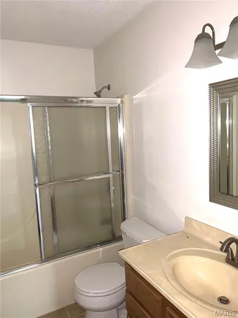 $1,250 | 117 Twin Oaks Drive, Shiloh, IL 62221