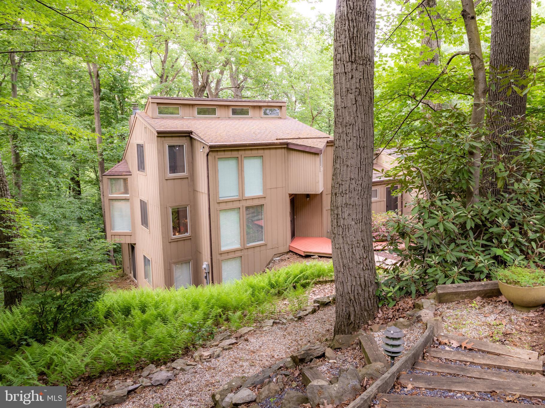 936 Forest Road Lancaster, PA 17601 - Photo 2 of 36 Gallery Image 2