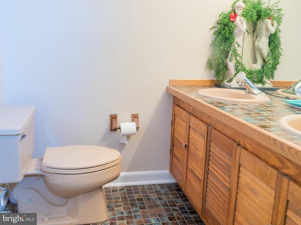 936 Forest Road Lancaster, PA 17601 - Photo 31 of 36 Gallery Image 31