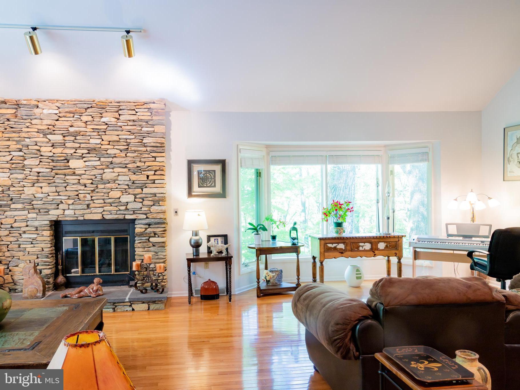 936 Forest Road Lancaster, PA 17601 - Photo 8 of 36 Gallery Image 8