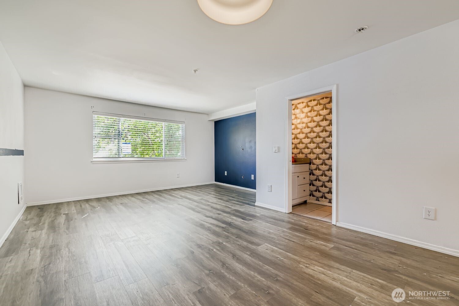 2401 Southwest Brandon Street, Unit 202 Seattle, WA 98106 - Photo 4 of 14