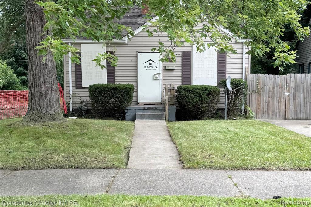 19360 Westbrook Street Detroit, MI 48219 - Photo 1 of 10