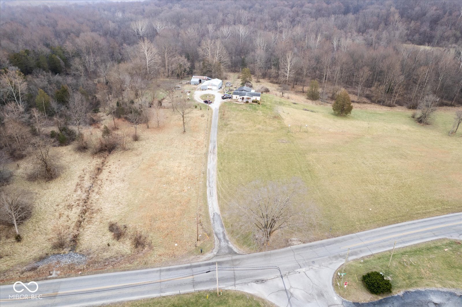 8799 South Nineveh Road Nineveh, IN 46164 - Photo 2 of 44