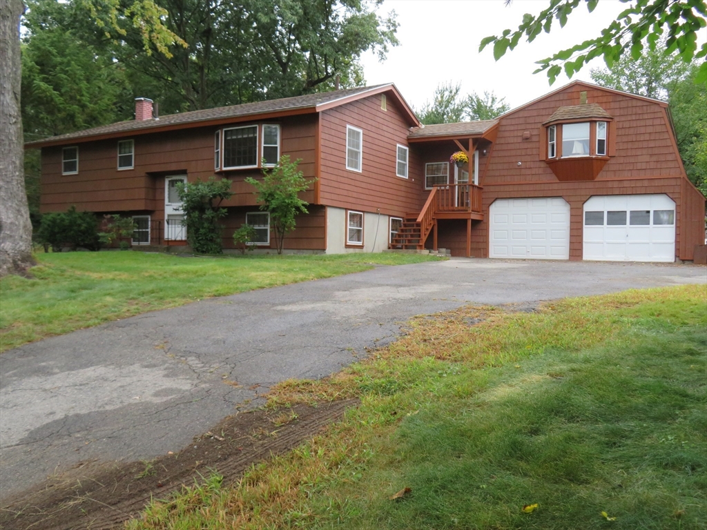 32 Norwich Road Nashua, NH 03062 - Photo 1 of 27 Gallery Image 1