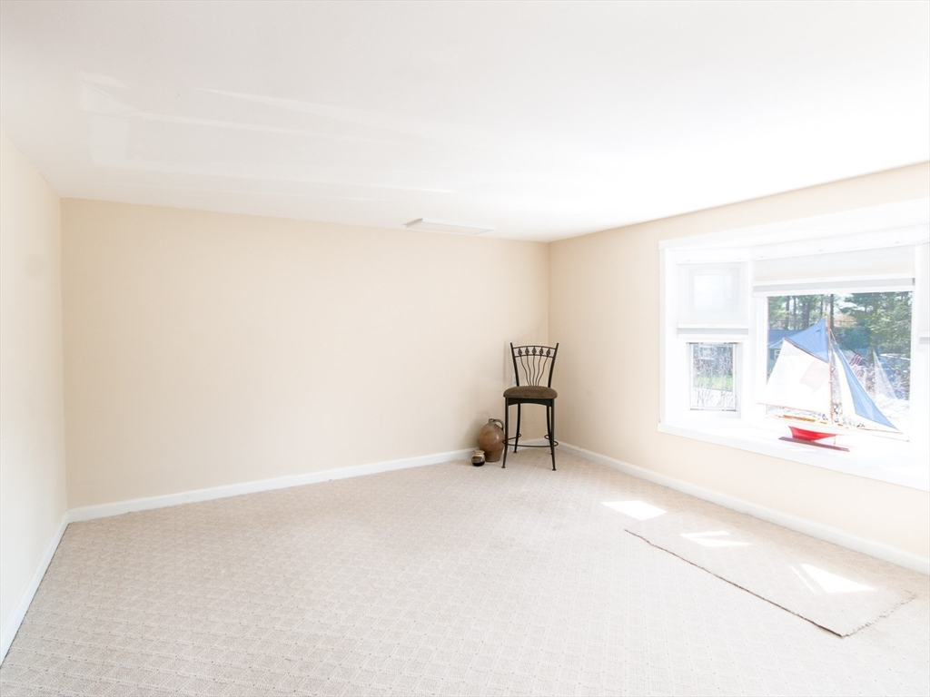 32 Norwich Road Nashua, NH 03062 - Photo 16 of 27 Gallery Image 16