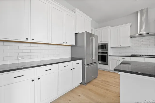 $539,900 | 159 Azalea Alley, Castroville, TX 78009