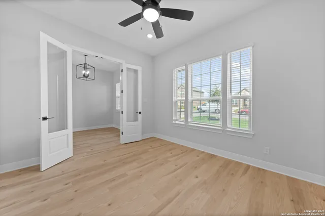 $539,900 | 159 Azalea Alley, Castroville, TX 78009