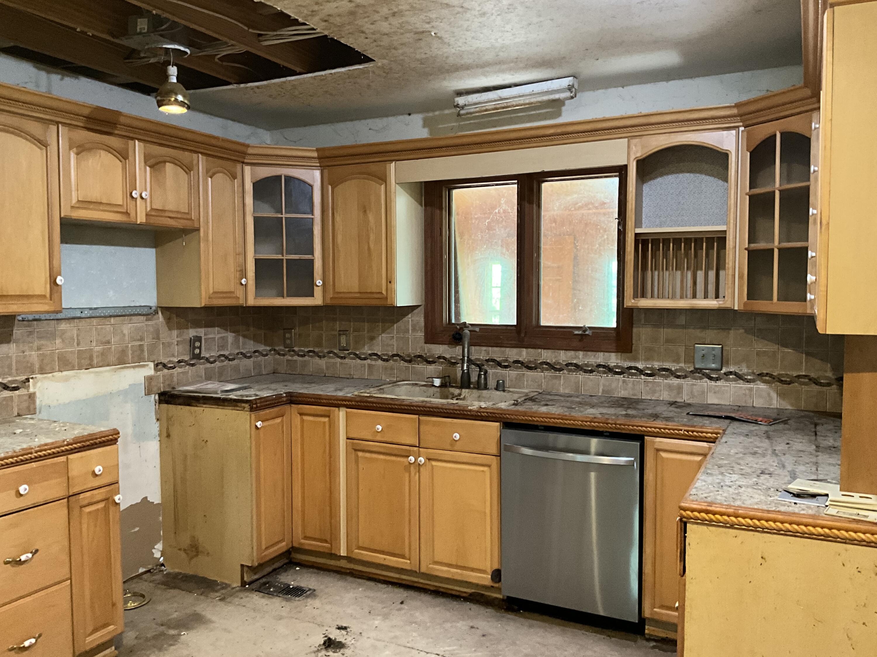 655 Kendall Road Dry Ridge, KY 41035 - Photo 8 of 46 IMG_3992