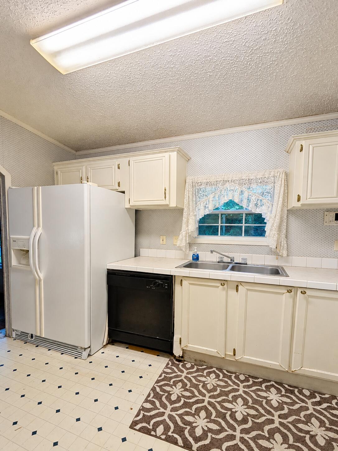 5704 Hunter Road Ooltewah, TN 37363 - Photo 15 of 26 Kitchen