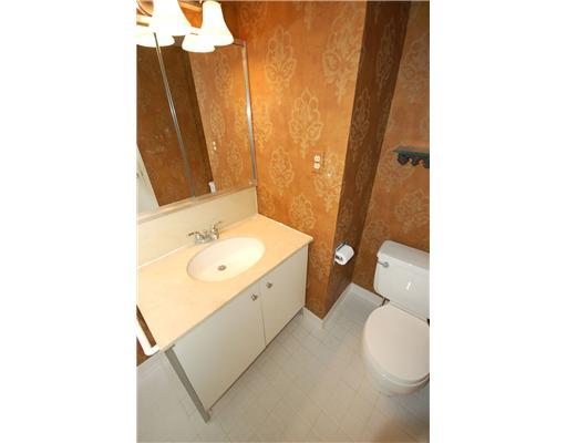 900 Washington Road, Unit 210 Mt. Lebanon, PA 15228 - Photo 11 of 16 Master Bath/Spa. The master bath has a shower for easy access.