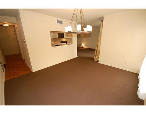 900 Washington Road, Unit 210 Mt. Lebanon, PA 15228 - Photo 7 of 16 Dining Room. The dining room has easy access to the kitchen opening and is well lit with a large window and new chandelier.