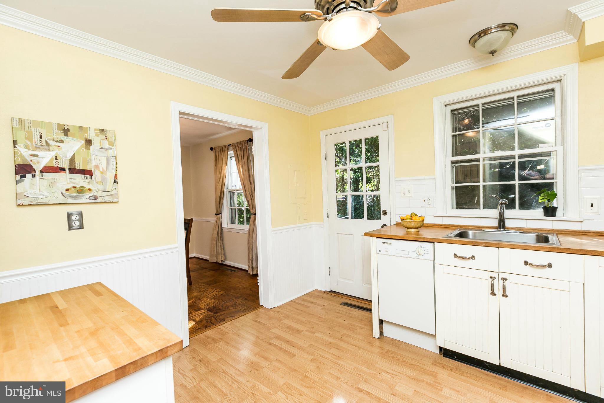 2303 Pickwick Road Baltimore, MD 21207 - Photo 10 of 26 Kitchen