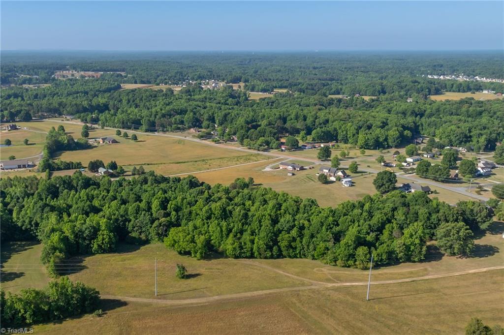 292 Lighthouse Lane Lexington, NC 27295 - Photo 4 of 7