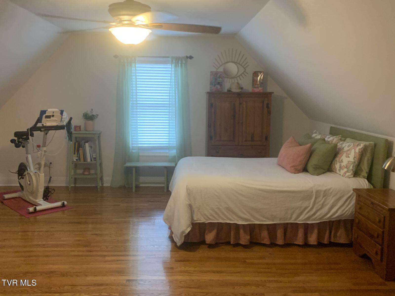 948 Walkers Bend Road Gray, TN 37615 - Photo 7 of 10 7
