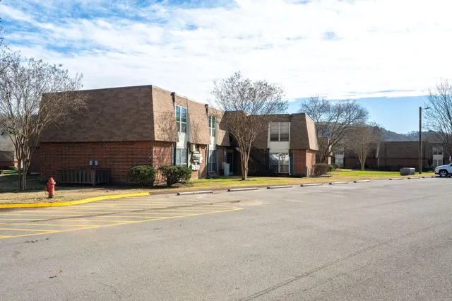 $115,000 | 900 Mountain Creek Road, Unit 184, Chattanooga, TN 37405