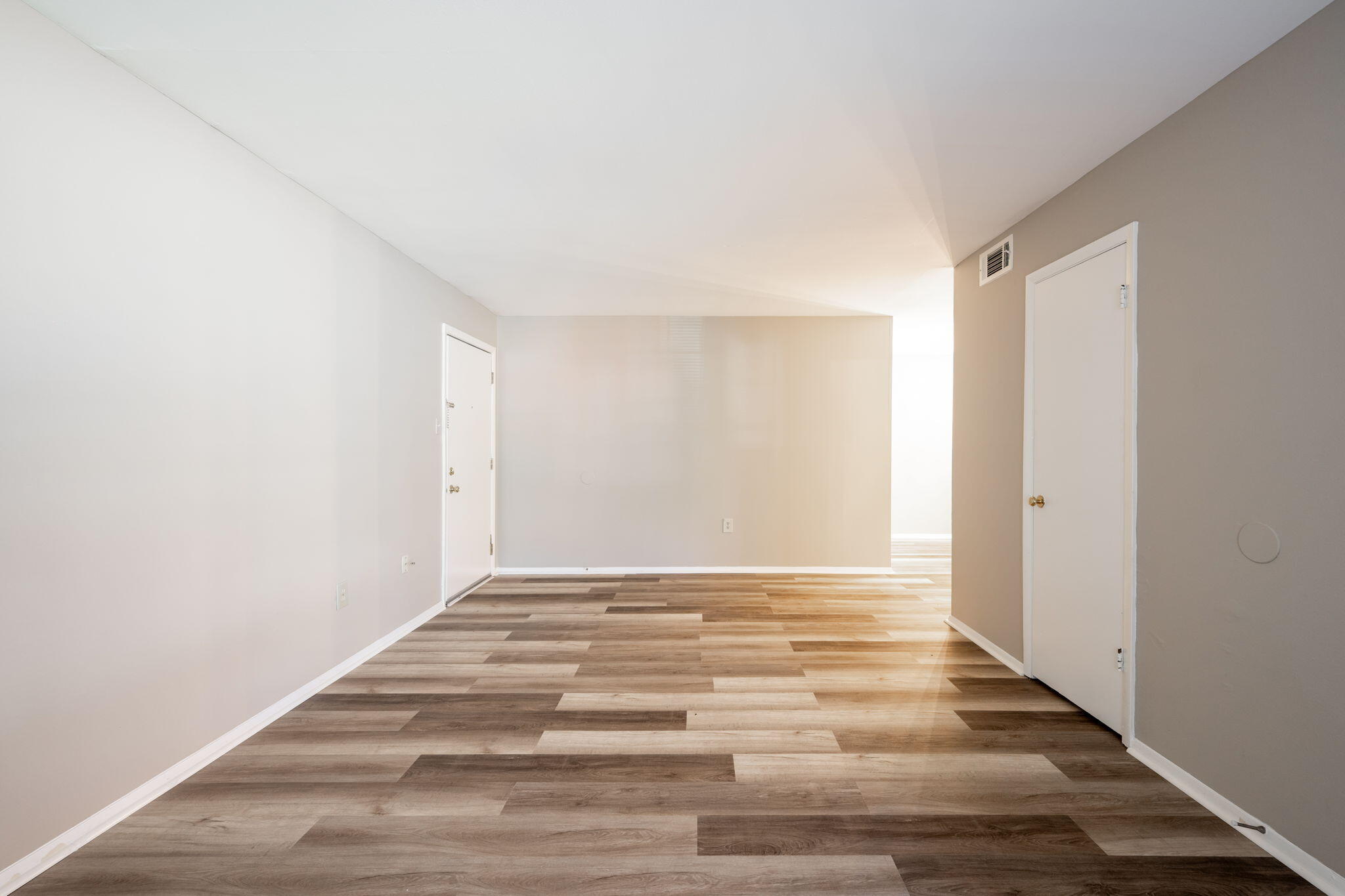 900 Mountain Creek Road, Unit 184 Chattanooga, TN 37405 - Photo 3 of 15 11-web-or-mls-DSC_6922