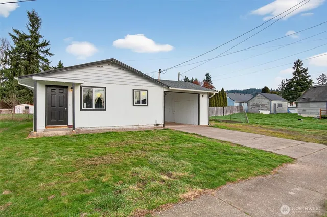 $299,900 | 109 Barnes Street, Kelso, WA 98626