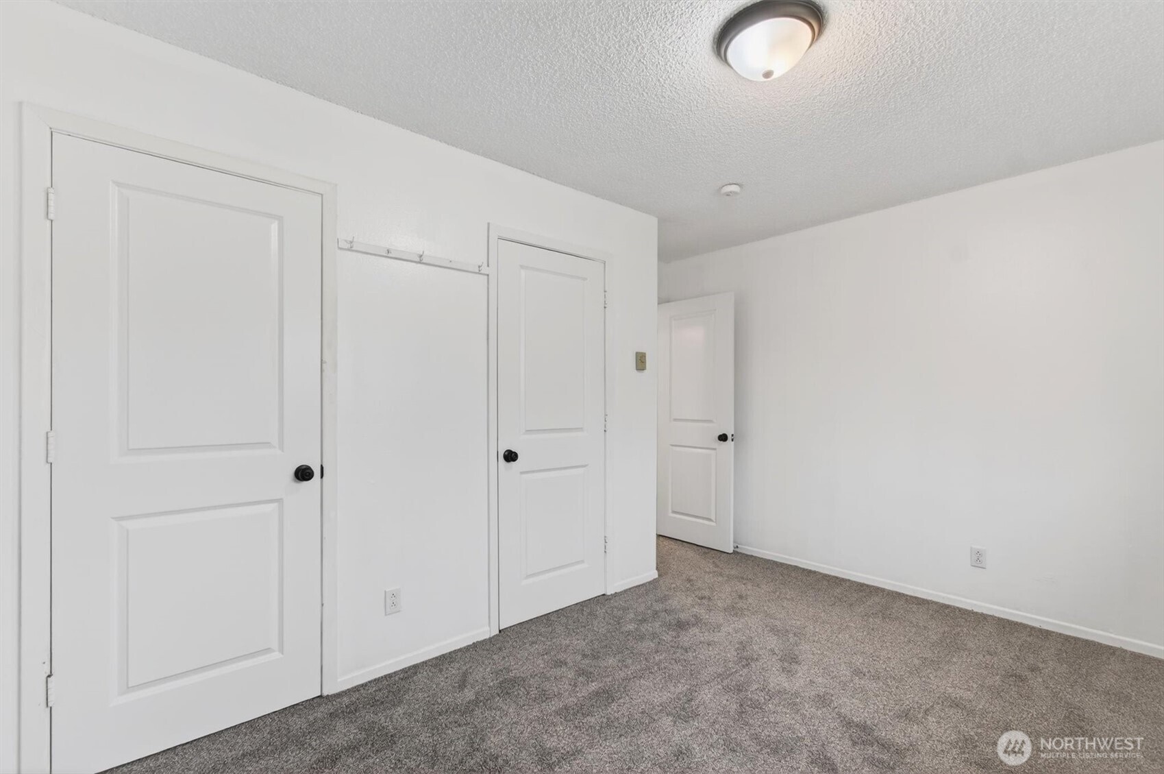 109 Barnes Street Kelso, WA 98626 - Photo 22 of 28