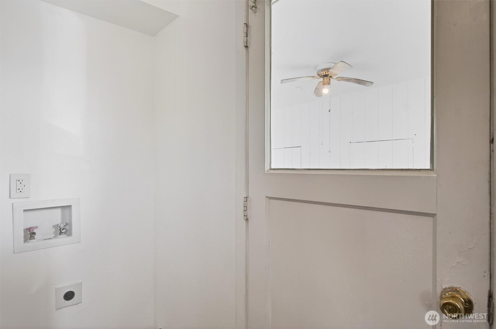 109 Barnes Street Kelso, WA 98626 - Photo 10 of 28