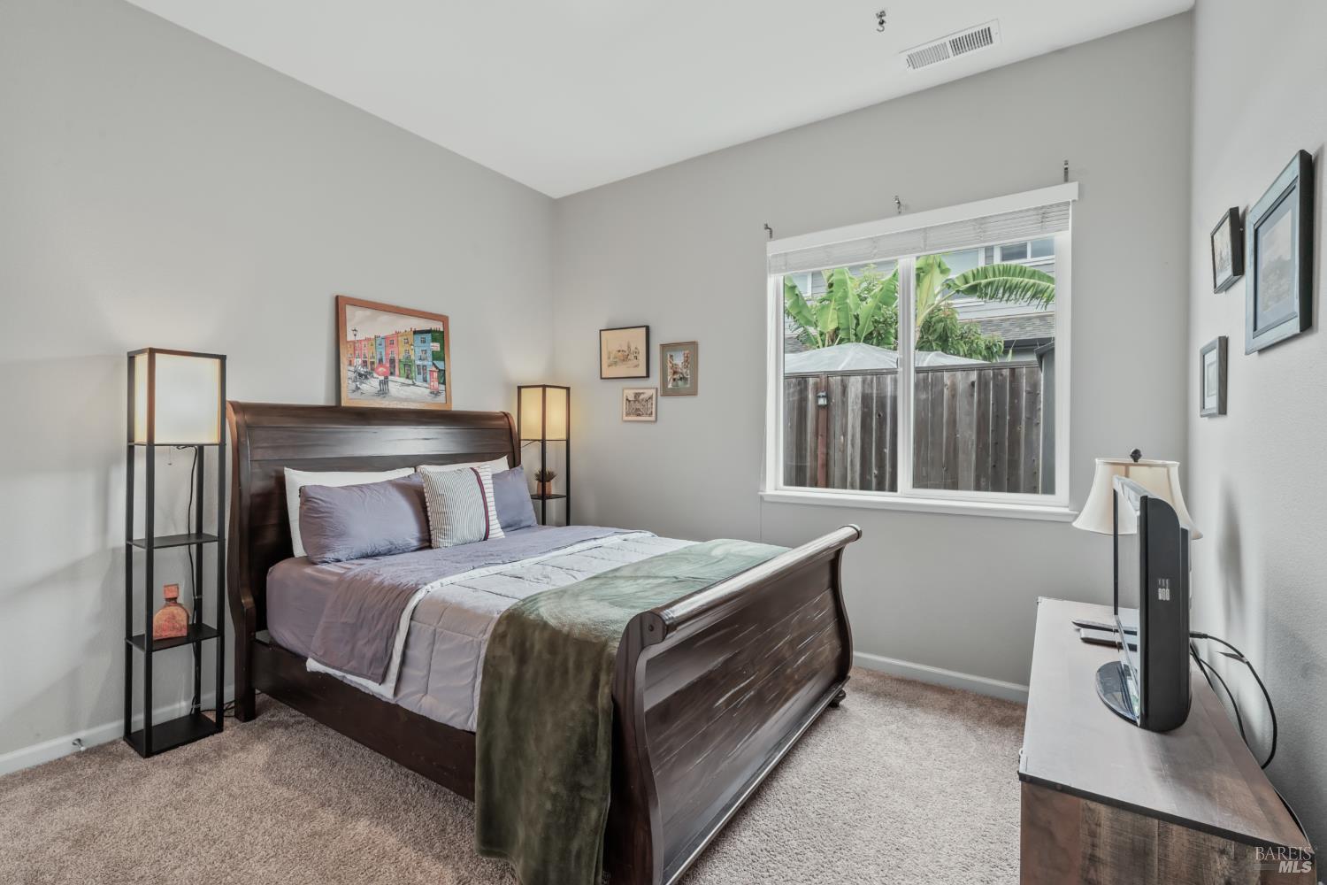 1480 Longship Lane Santa Rosa, CA 95401 - Photo 20 of 32 Guest bedroom/ Bedroom 2