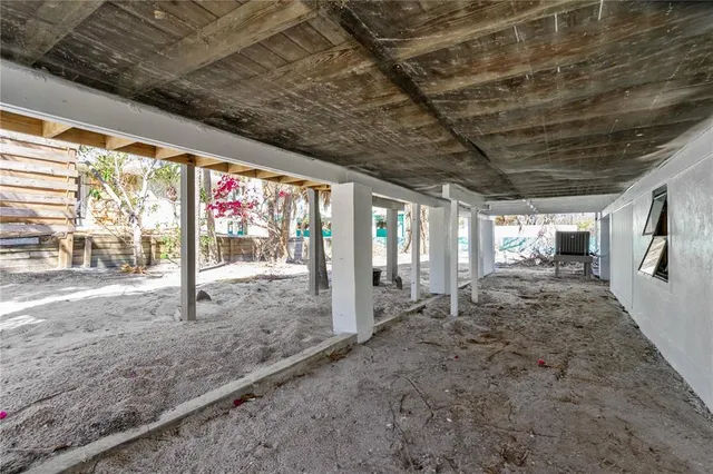 $799,000 | 2476 North Beach Road, Englewood, FL 34223