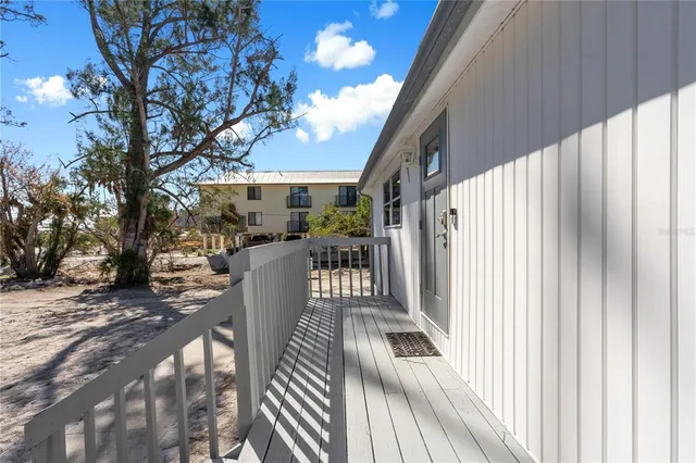 $799,000 | 2476 North Beach Road, Englewood, FL 34223