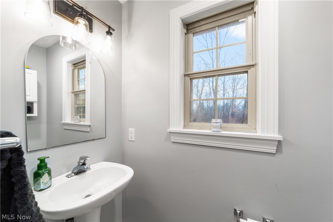 9765 Bascom Road Chardon, OH 44024 - Photo 23 of 34 Gallery Image 23