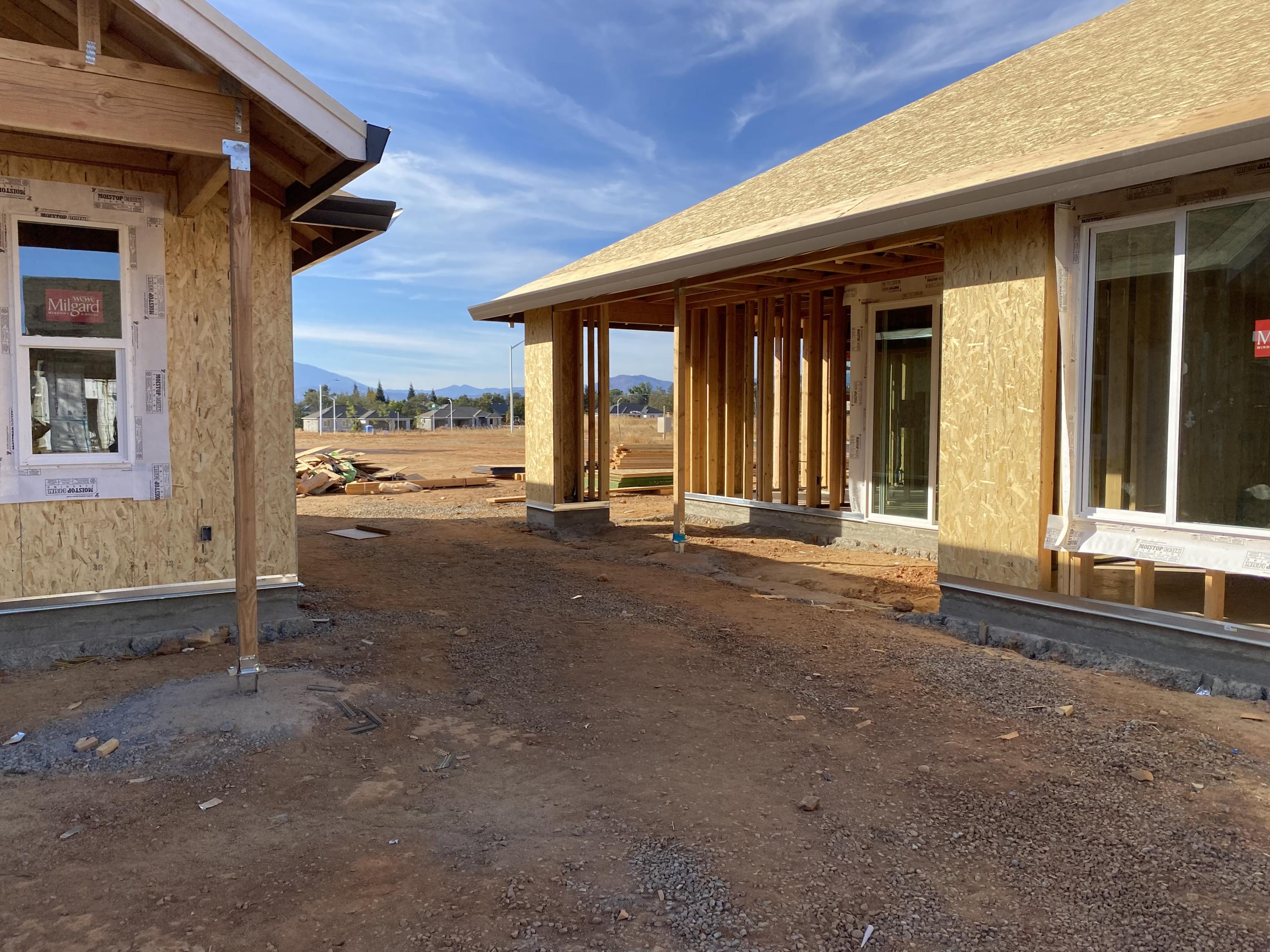 3516 Federer Parkway Redding, CA 96002 - Photo 3 of 5 a view of a house with a outdoor space
