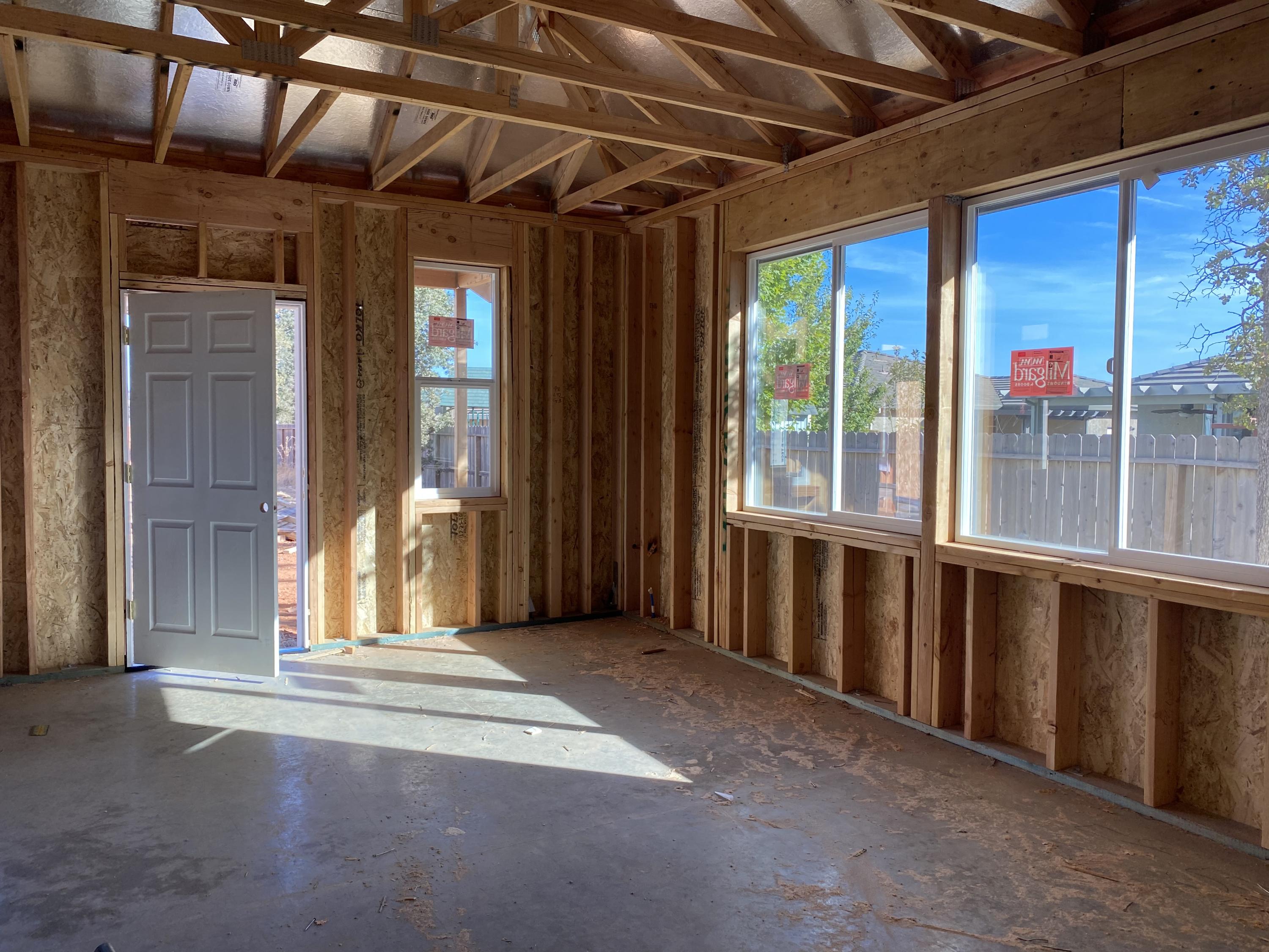 3516 Federer Parkway Redding, CA 96002 - Photo 4 of 5 a view of porch with a ceiling fan