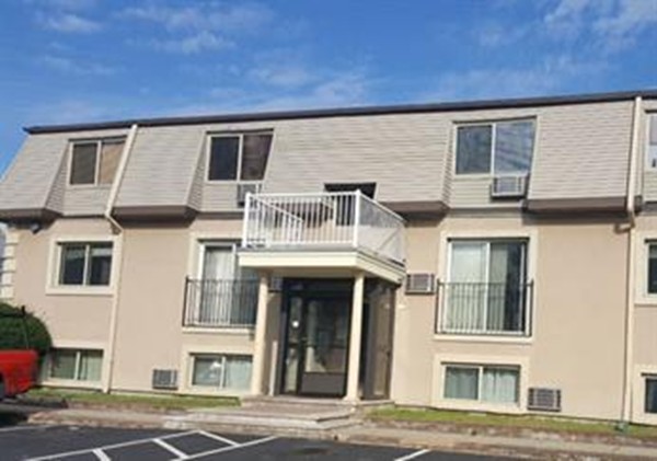 222 Stackpole Street, Unit 2 Lowell, MA 01852 - Photo 1 of 3 Gallery Image 1