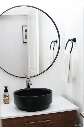 $98,000 | 5696 Kingsbury Avenue, Unit 102, St. Louis, MO 63112