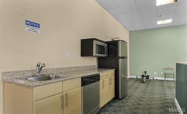 $98,000 | 5696 Kingsbury Avenue, Unit 102, St. Louis, MO 63112