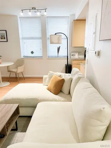 $98,000 | 5696 Kingsbury Avenue, Unit 102, St. Louis, MO 63112