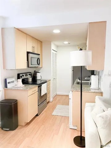 $98,000 | 5696 Kingsbury Avenue, Unit 102, St. Louis, MO 63112