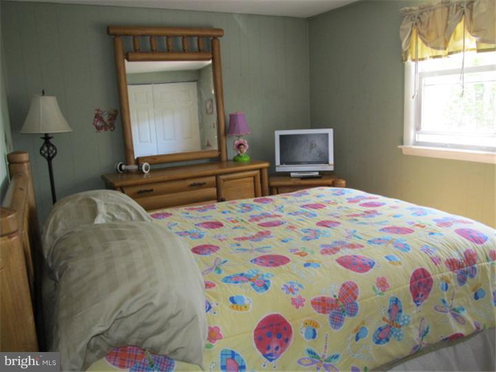 604 East Street Road Warminster, PA 18974 - Photo 16 of 19 Bedroom 2