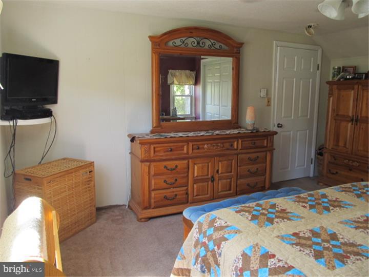 604 East Street Road Warminster, PA 18974 - Photo 18 of 19 Bedroom - Main