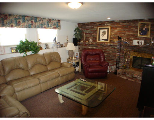 3 Apple Hill Road Peabody, MA 01960 - Photo 11 of 14 Gallery Image 11