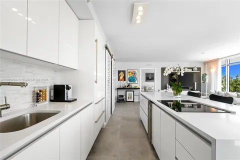 $2,200,000 | 1201 20th Street, Unit 314, Miami Beach, FL 33139