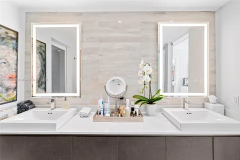 $2,200,000 | 1201 20th Street, Unit 314, Miami Beach, FL 33139